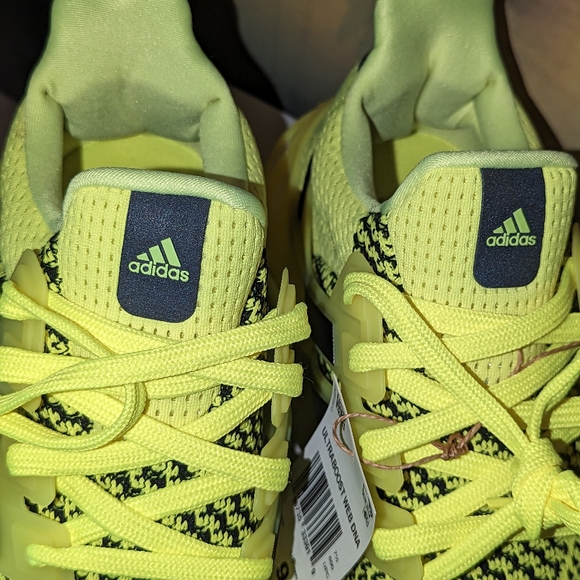 💙NIB💙 ADIDAS Ultraboost Web DNA Running Shoes - Picture 8 of 12